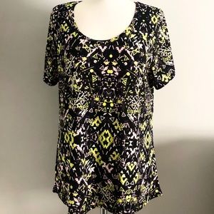 LULAROE Geometric Aztec Print Short Sleeve T-Shirt